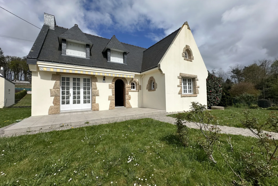 maison néo-Bretonne à Baud avec jardin et sous-sol 