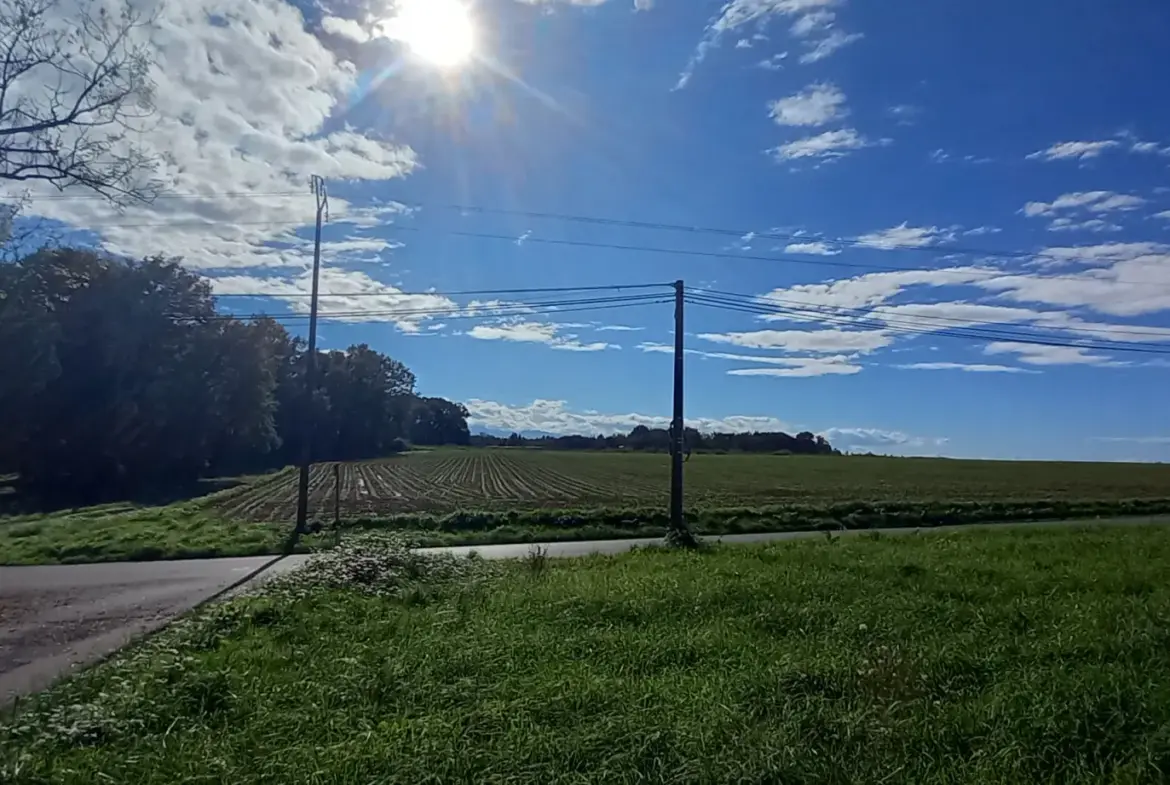 Terrain à bâtir de 1418 m² avec vue Pyrénées à Casteide-Doat 