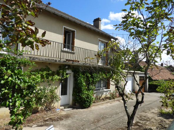 Charmante maison indépendante avec 4 chambres à Fours