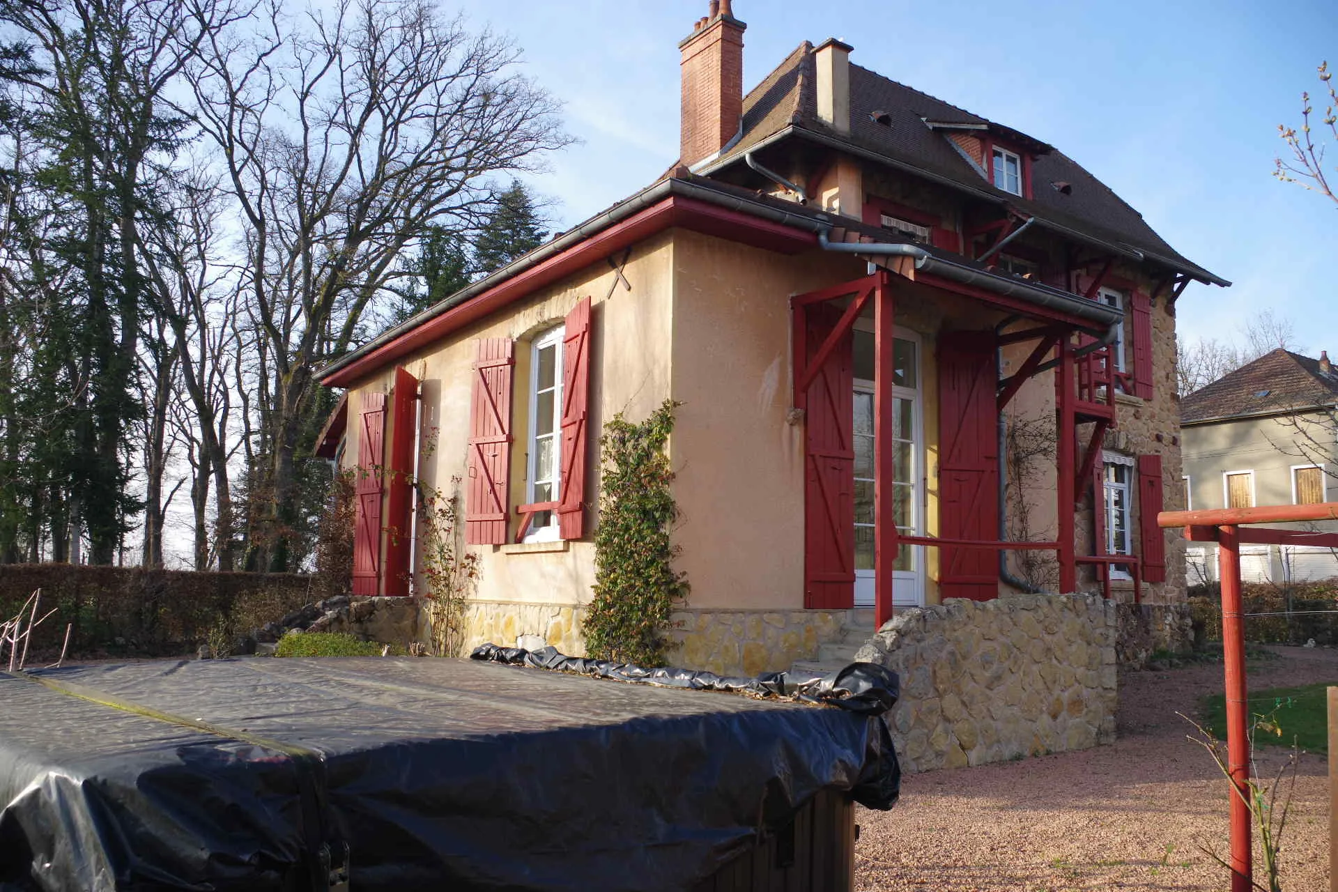 Propriété de caractère 4 chambres à Saint-Honoré-les-Bains 