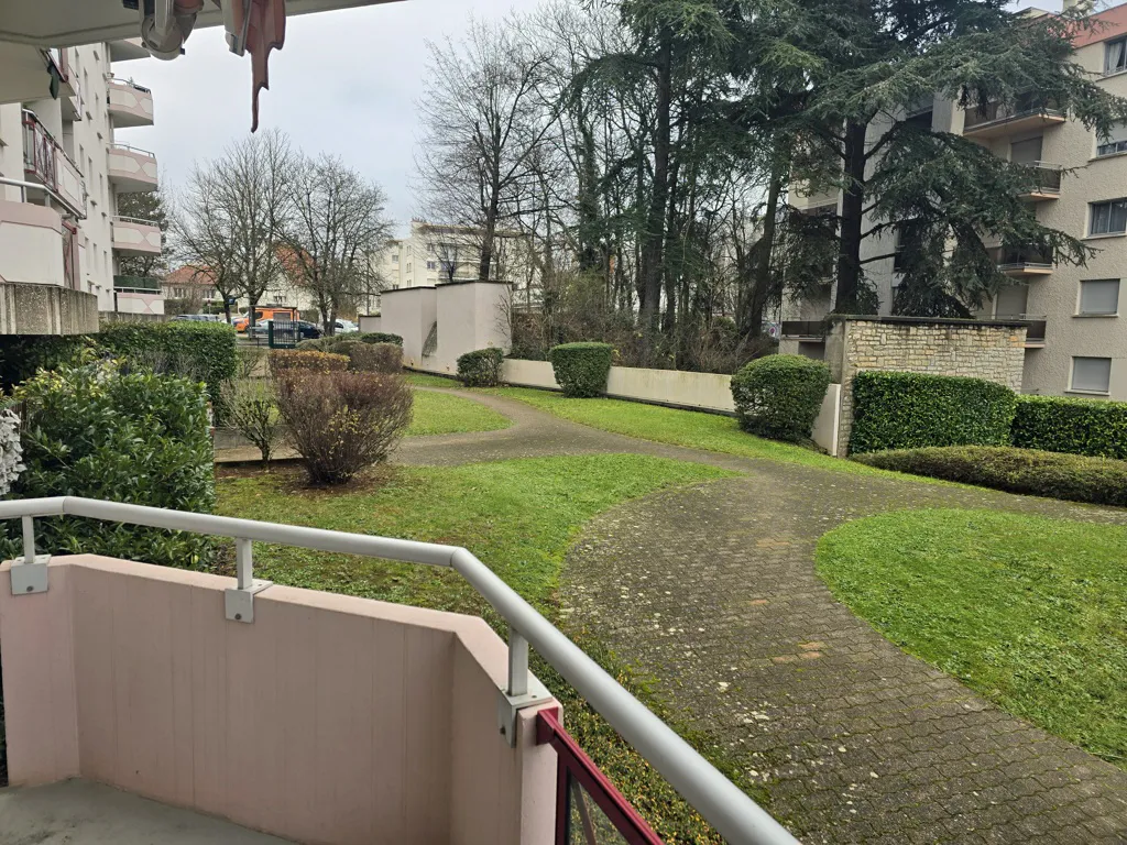 Appart F2 à vendre à Dijon - 49 m² en copropriété 