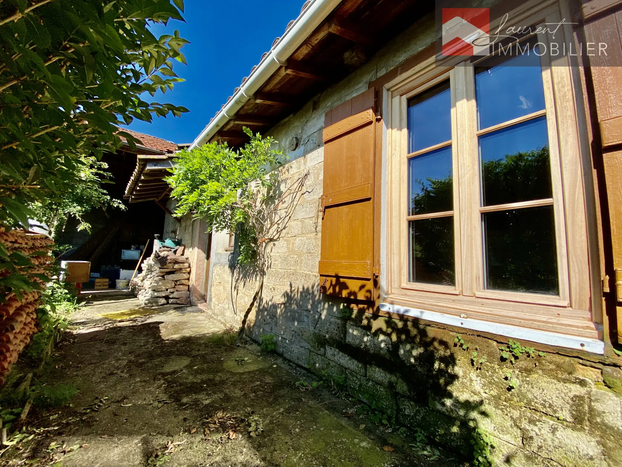 Maison spacieuse à Sermoyer à acheter pour 140000 € 