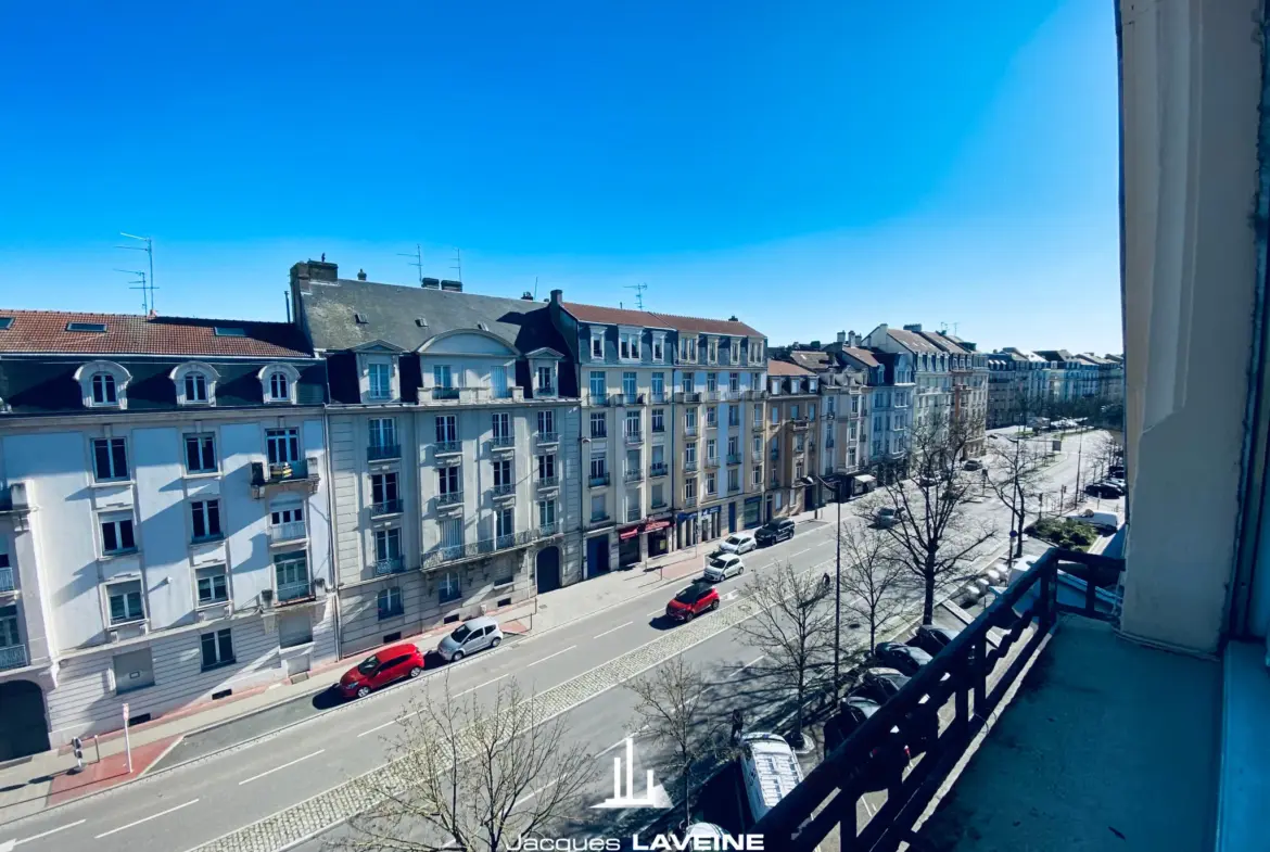 Appartement 5 pièces spacieux à vendre à Metz Triangle Impérial 