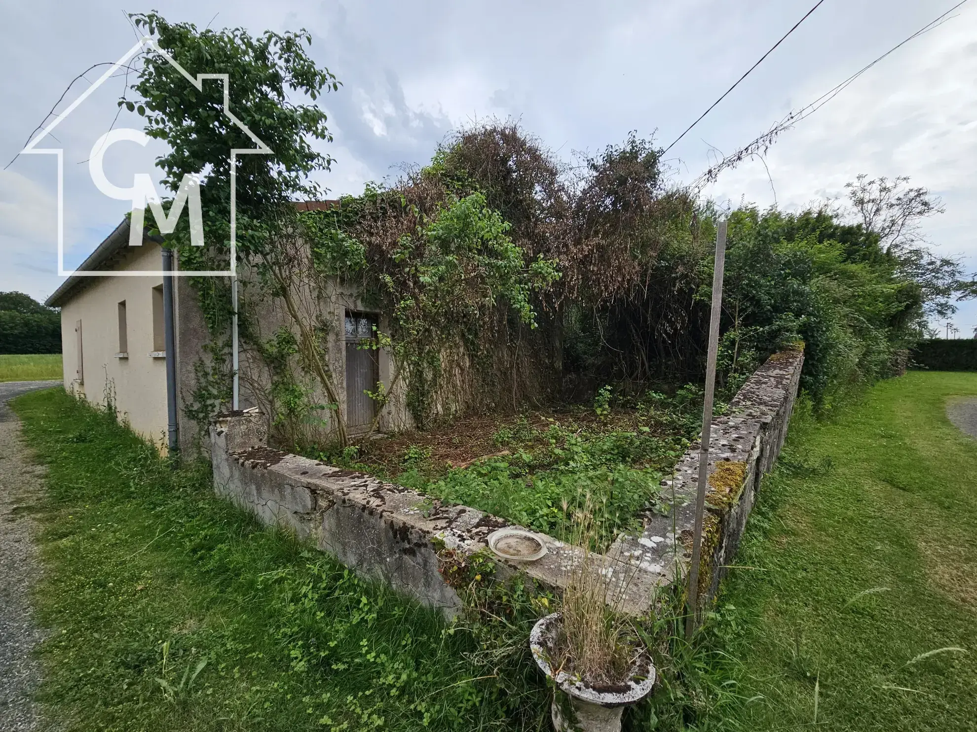 Maison plain-pied à vendre avec jardin à Ségry 