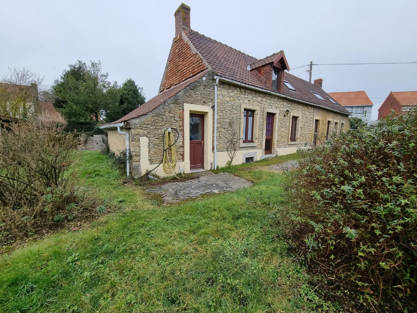 Longère en pierre à vendre à Rinxent avec grand garage 