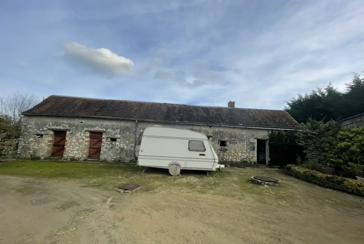 À vendre : Ferme de 27 hectares proche de Noyant 