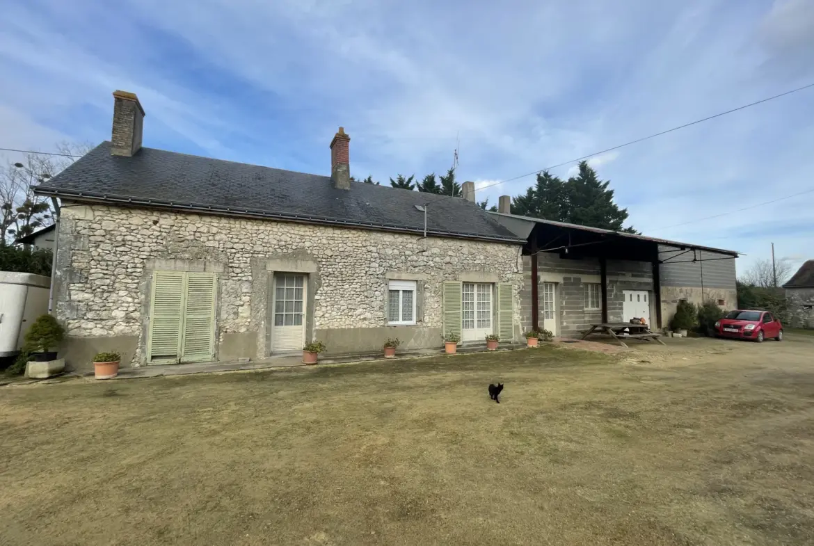 À vendre : Ferme de 27 hectares proche de Noyant 