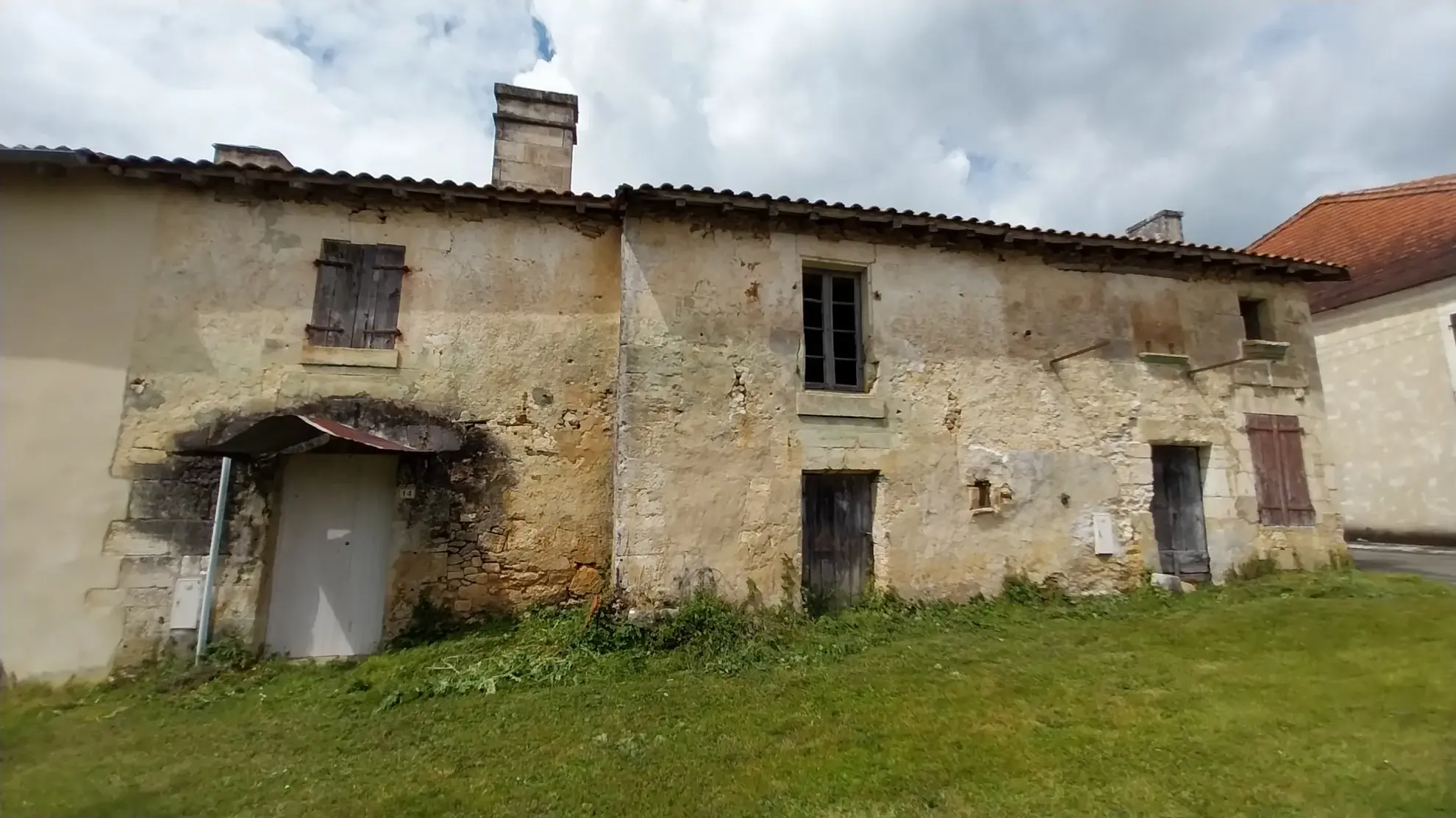 Propriété en Pierre à Restaurer dans le Périgord Vert 