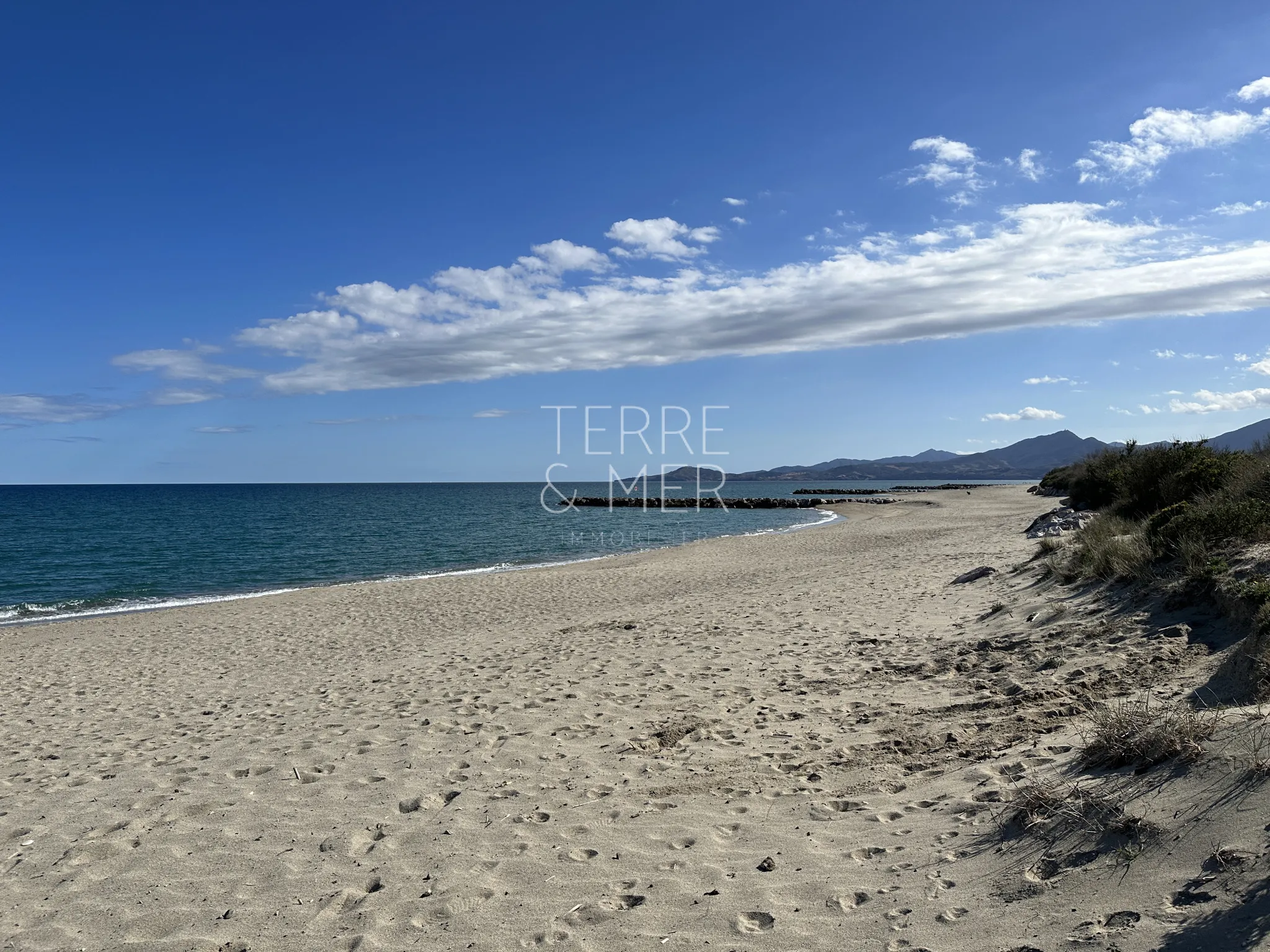 Terrain à bâtir de 325 m² à Saint-Cyprien 