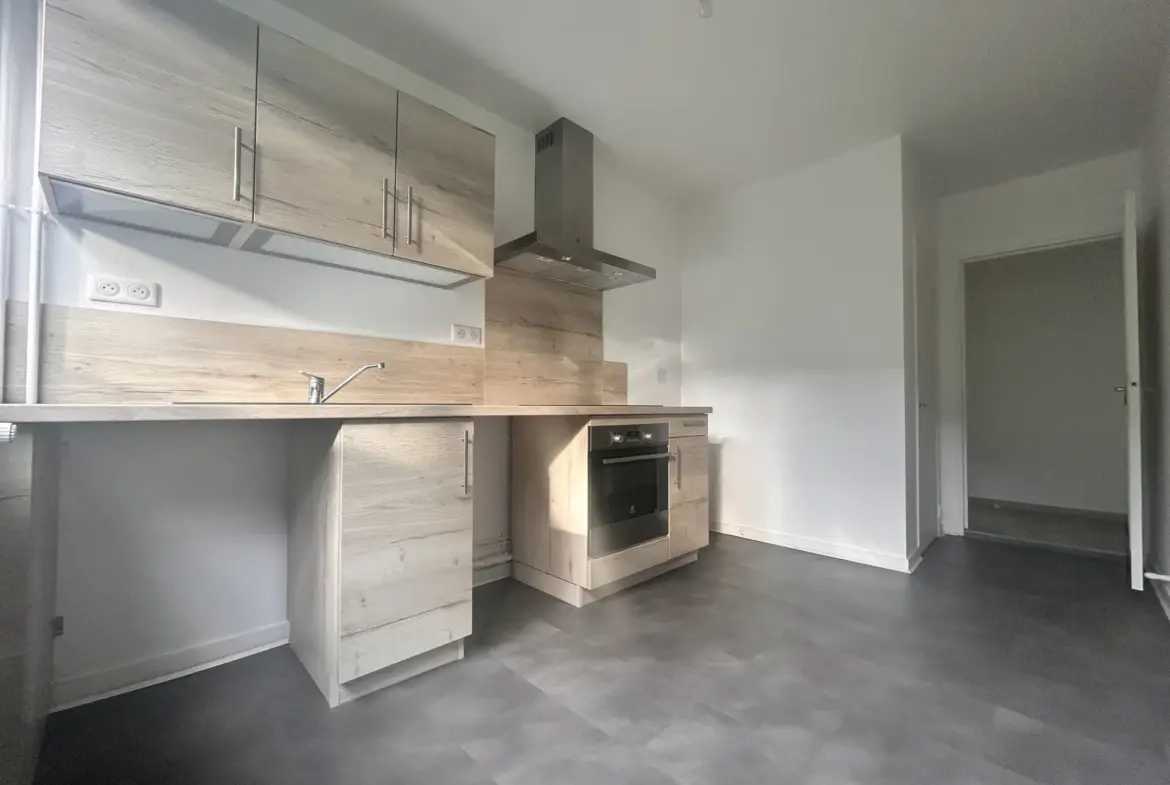 À vendre : Appartement T4 de 77,88 m² à Chamalieres avec piscine 