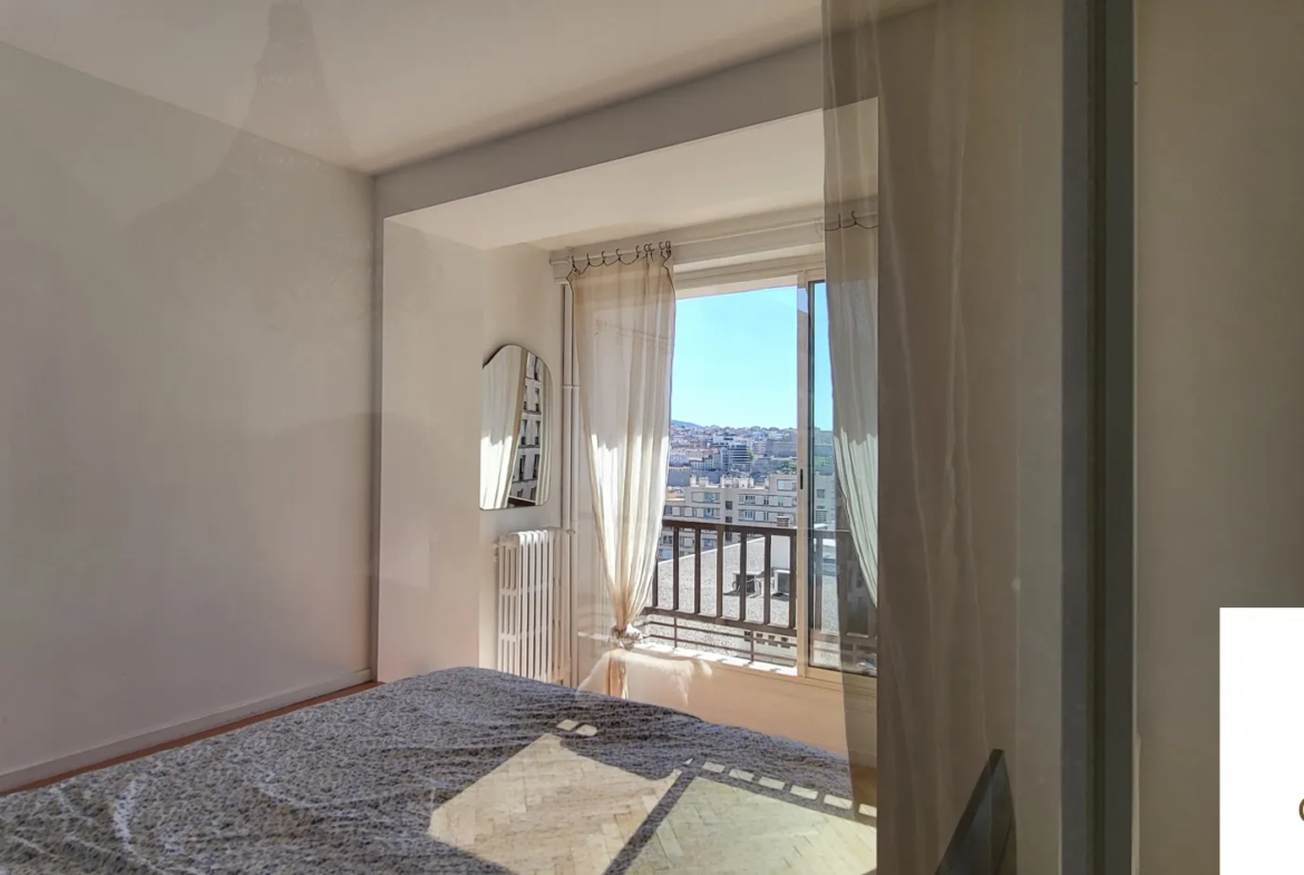 Superbe Appartement avec Vue sur Mer au Vieux Port de Marseille 