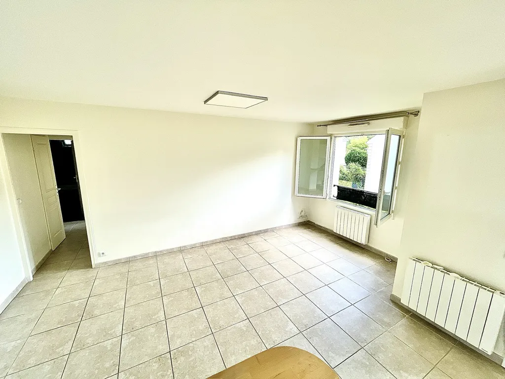 À vendre : Appartement 3 pièces avec balcon à Boissy St Léger 