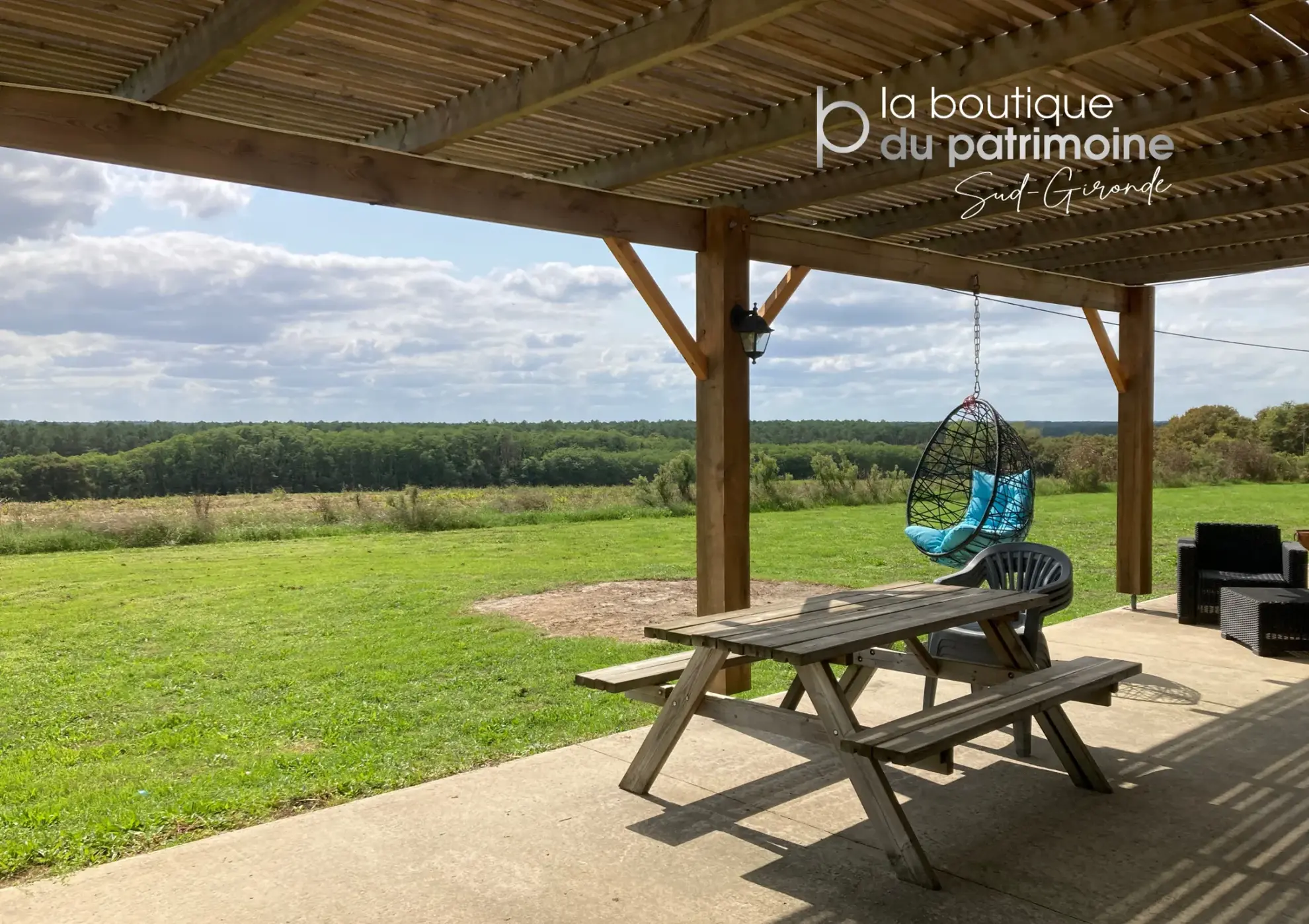 Maison authentique de 130m² avec vue dégagée et grand jardin à Bazas 