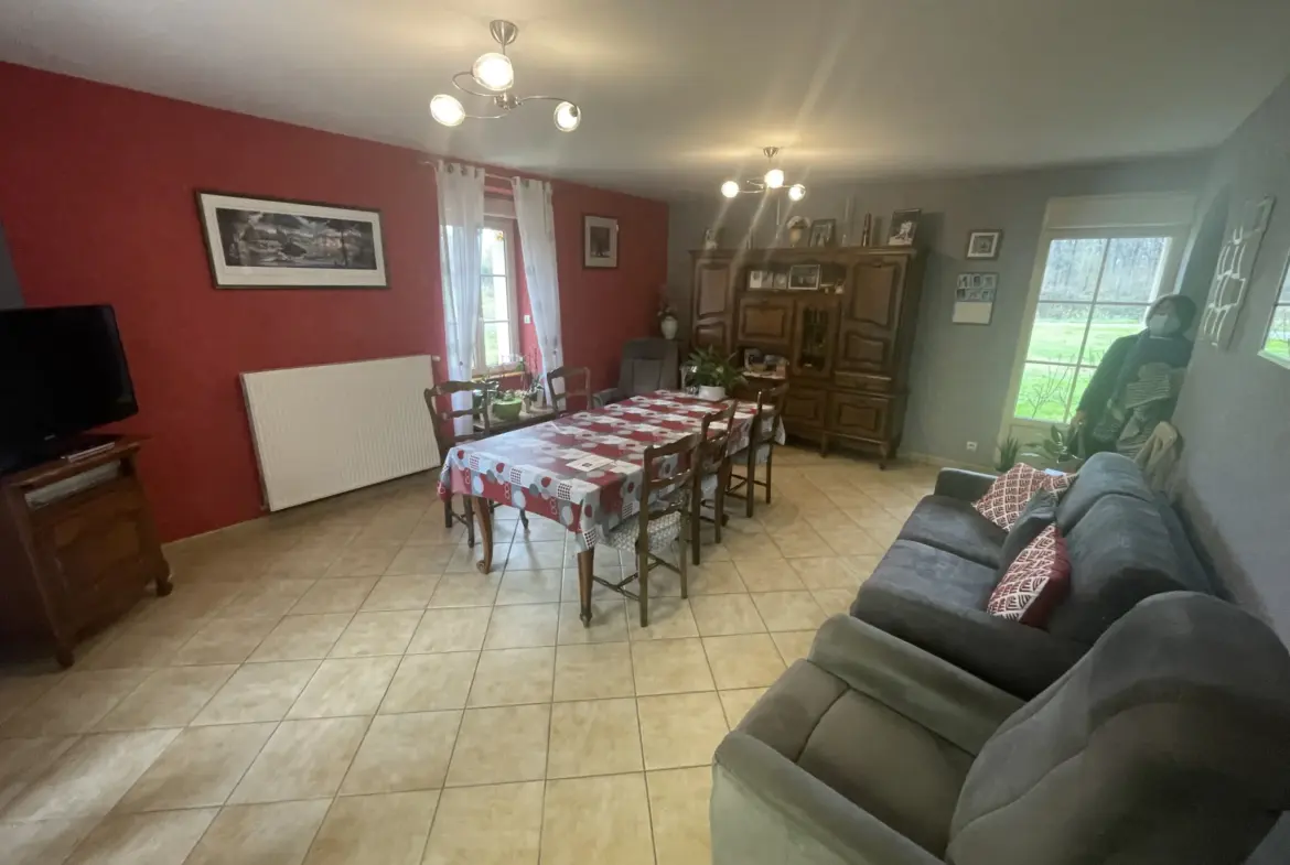 Maison de campagne à vendre à Noyant - 137 m² 