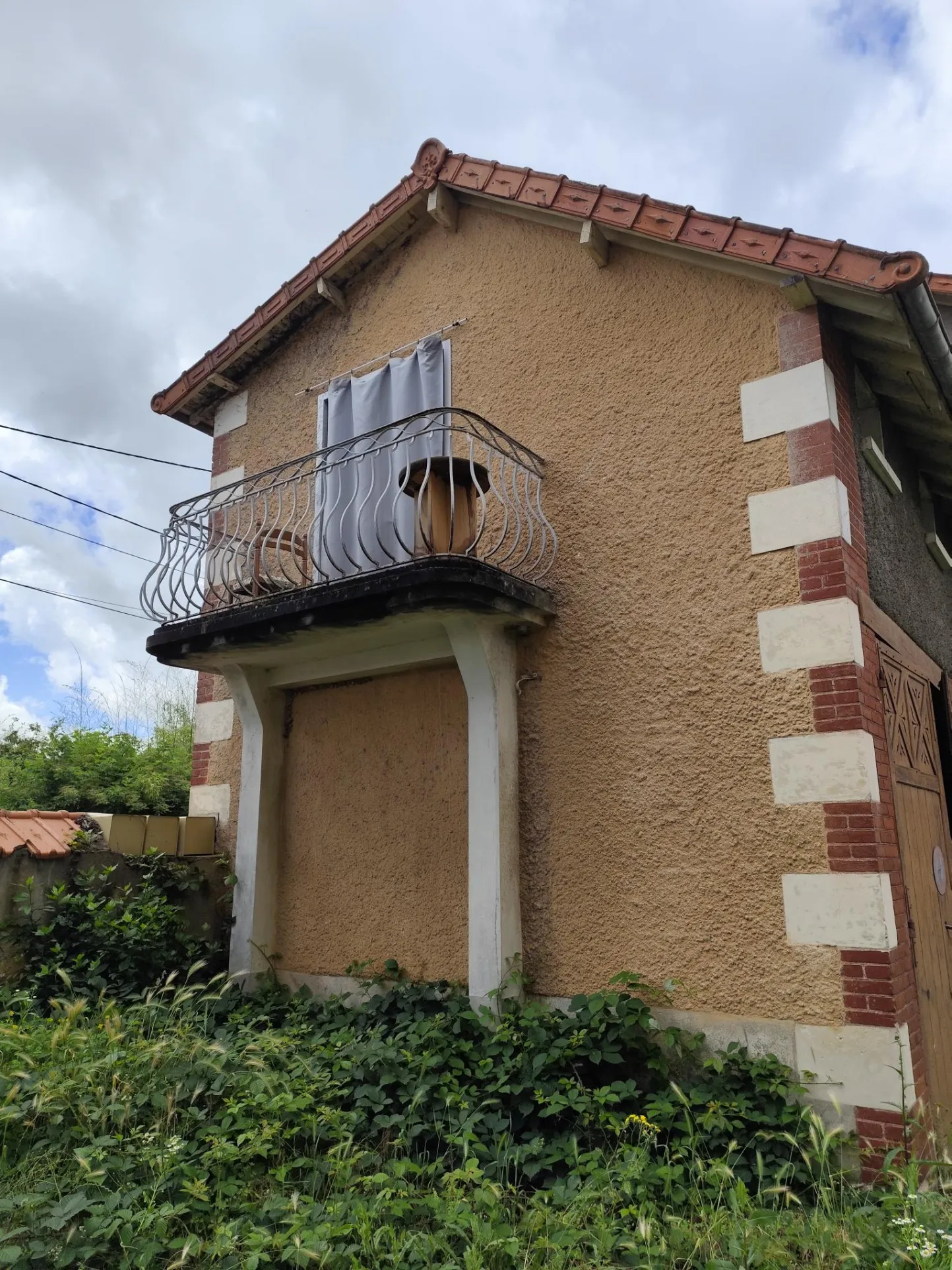 Immeuble de rapport à vendre au centre de Nevers - 122 000 EUR 