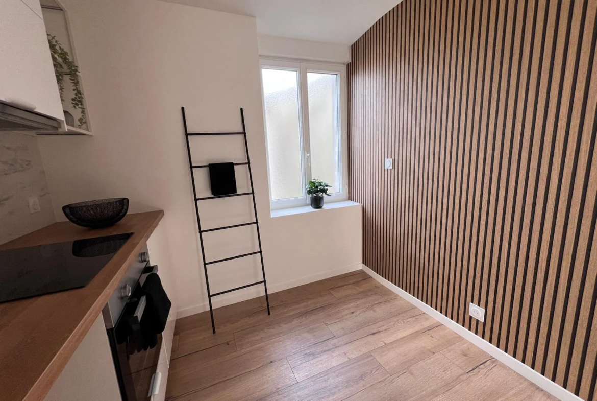 Maison rénovée à vendre à Mouzillon - 44330, 2 chambres 