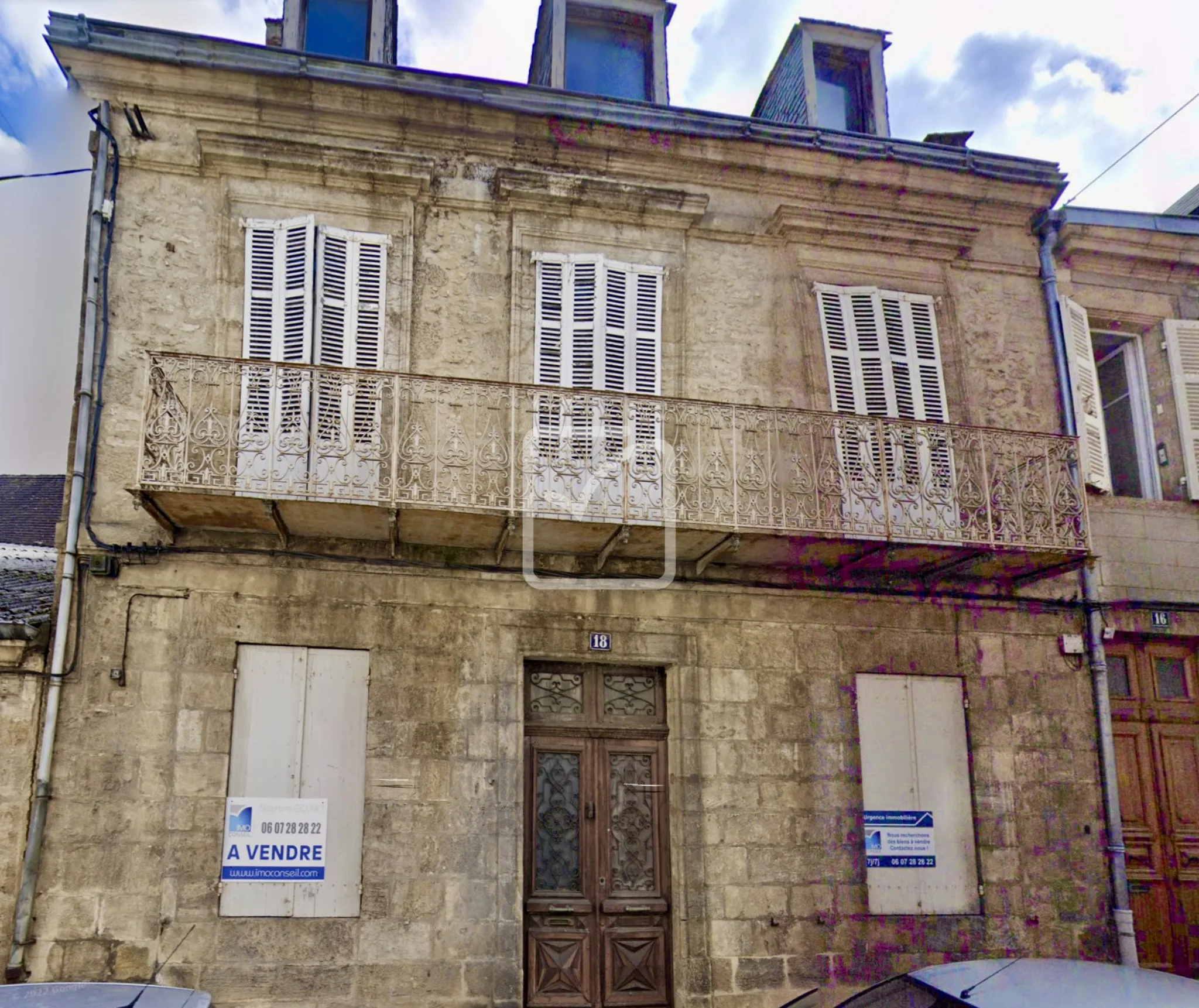 Demeure de caractère à vendre à Gourdon - 200 m² de potentiel 