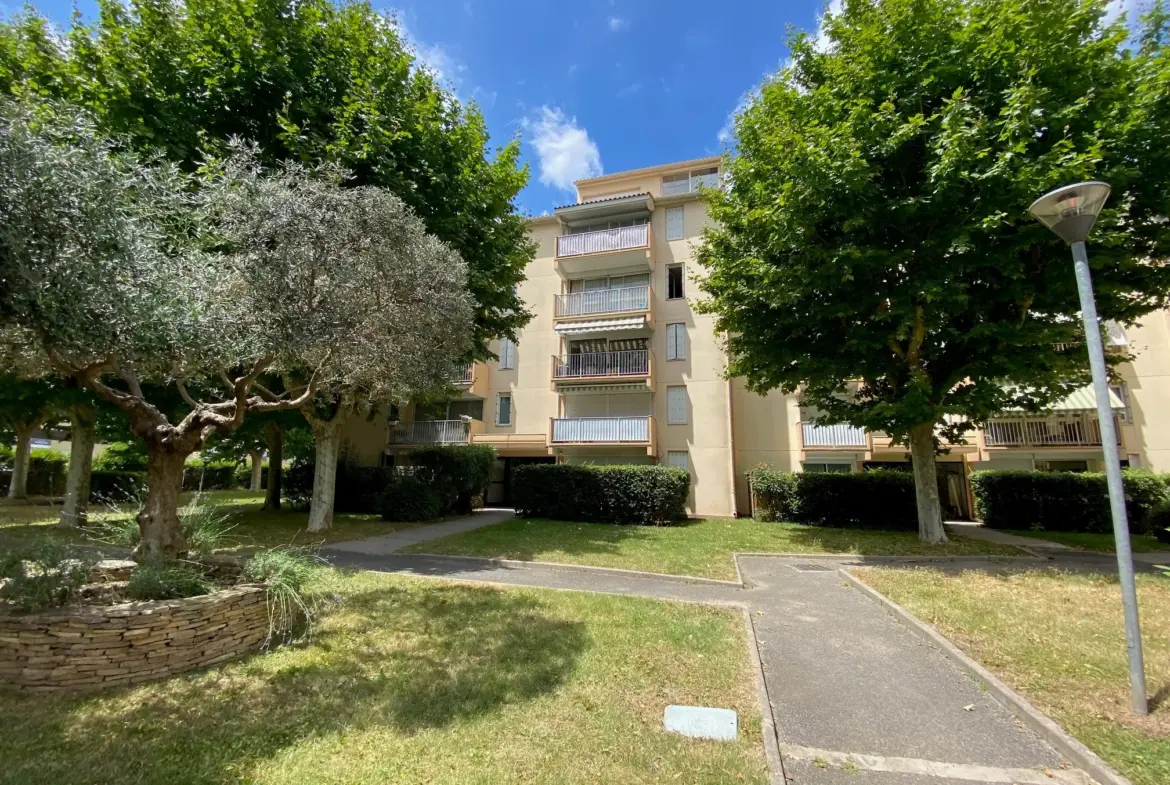 Appartement T3 de 76m² à Nîmes - Vendu Loué 