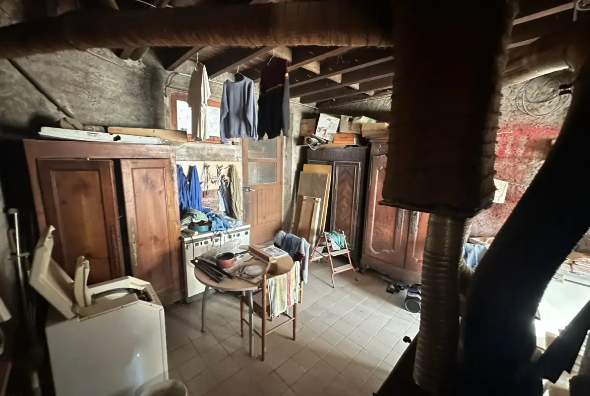 Vente d'une Maison de Village avec Local Commercial à Languidic 