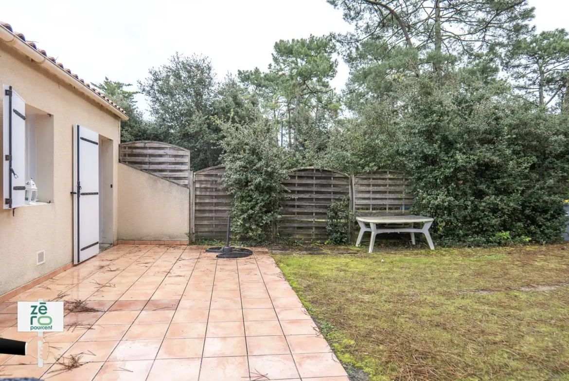 Maison spacieuse à 800 m de la plage des Conches à Longeville-sur-Mer 