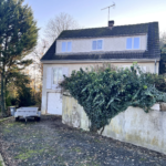 Maison à rénover avec jardin et sous-sol total à Étampes