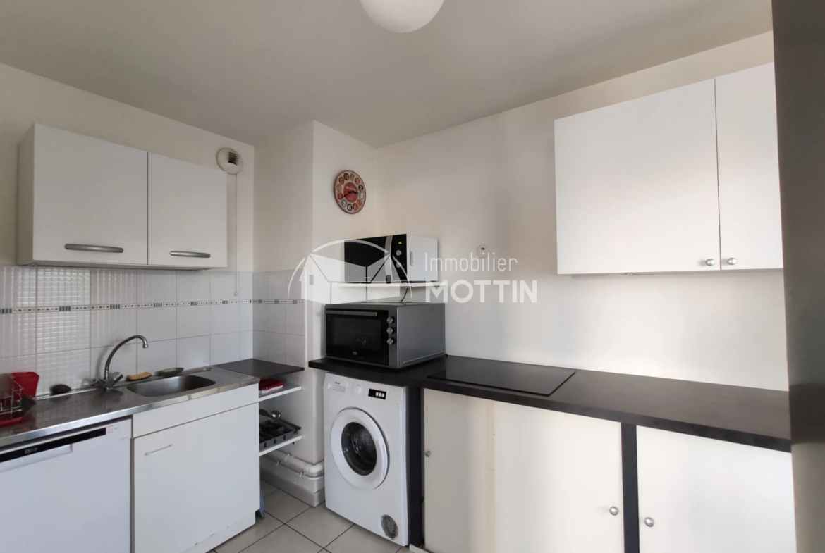 À vendre : Appartement F2 de 51m² avec vue sur la Seine à Vitry-sur-Seine 