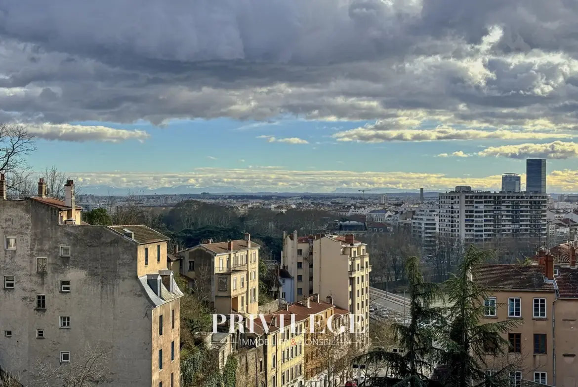 T3 Rénové avec Cave à Proximité du Parc de la Tête d'Or à Lyon! 