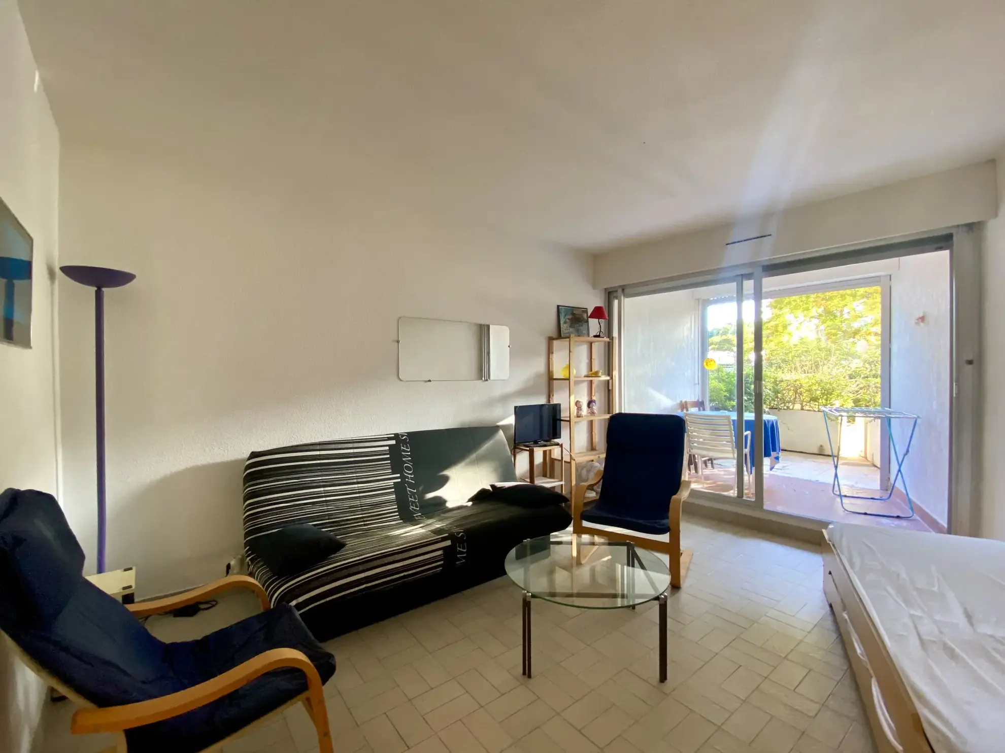 À vendre : Grand studio lumineux avec piscine au Cap d'Agde 