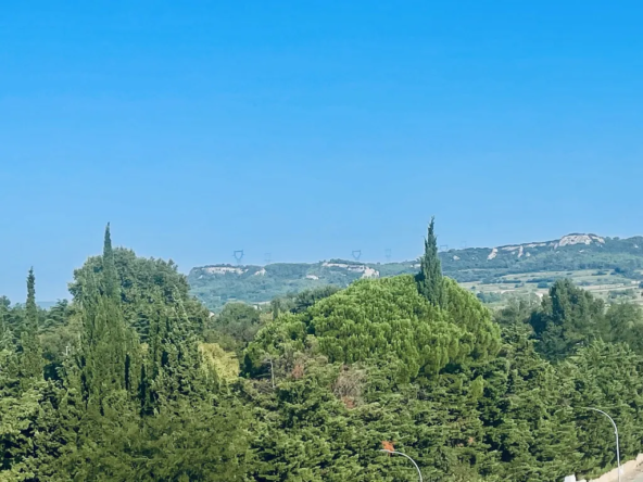 Appartement T3/4 avec vue dégagée à Bagnols sur Cèze