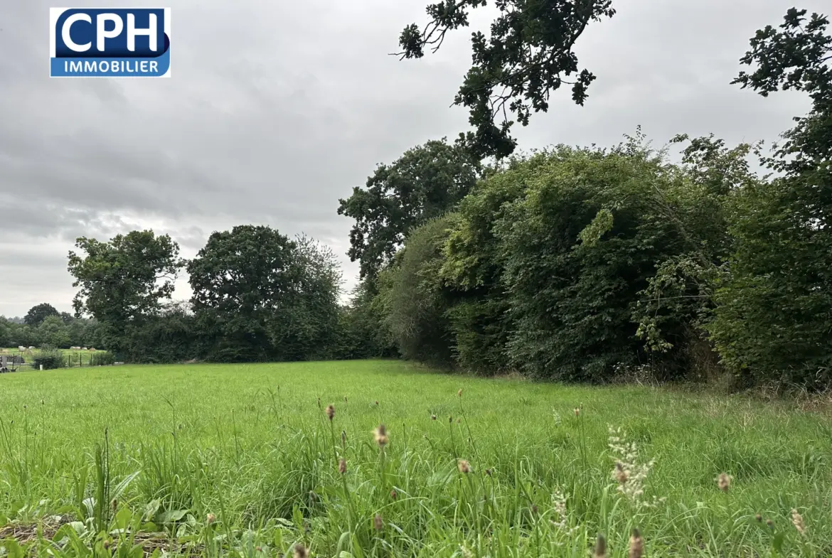 Terrain constructible de 1 087 m² à Le Bény Bocage 