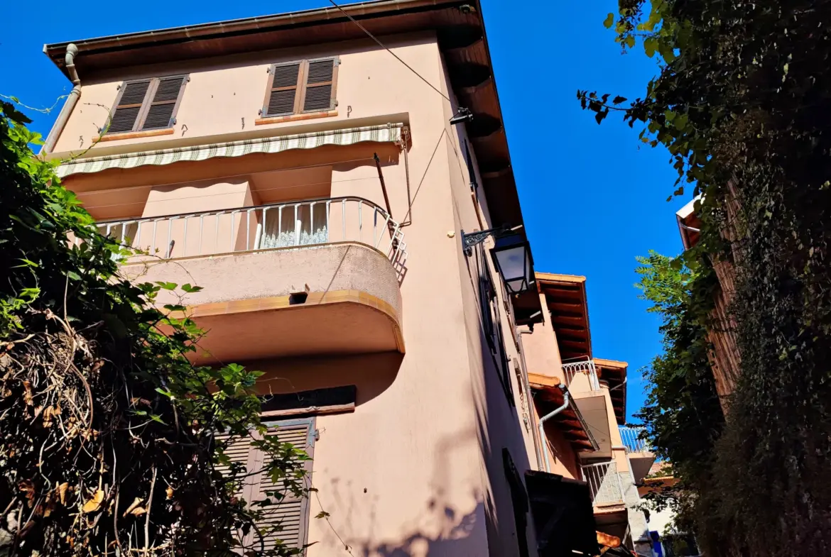 Maison F4 avec balcon à vendre à Belvédère - 159 000 € 