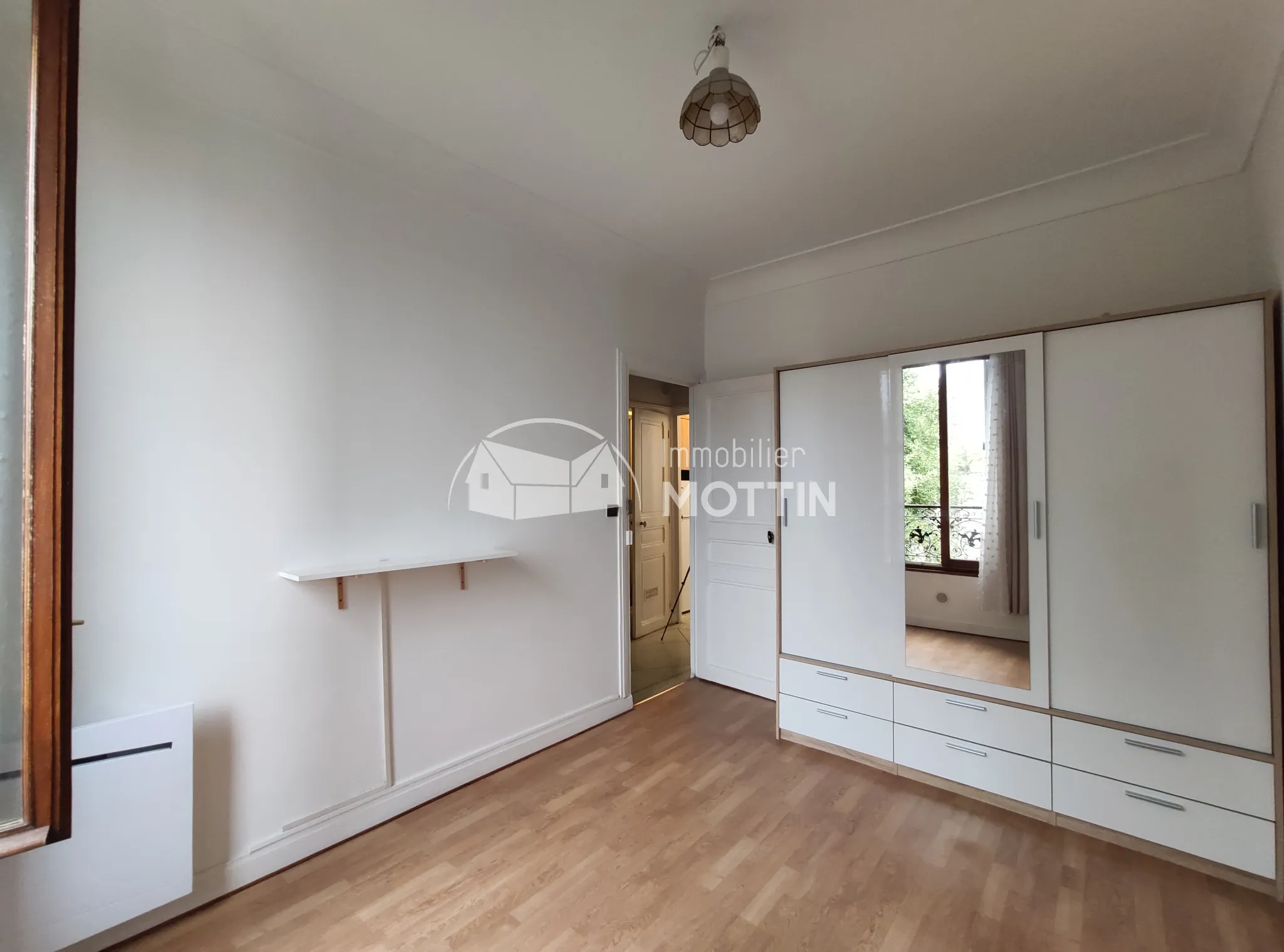 Appartement F2 à vendre à Ivry-Sur-Seine, quartier Gambetta 