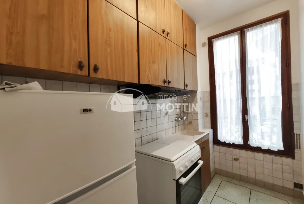 Appartement F2 à vendre à Ivry-Sur-Seine, quartier Gambetta 