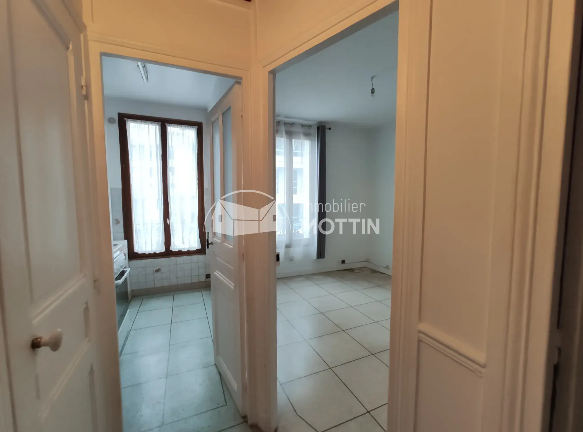 Appartement F2 à vendre à Ivry-Sur-Seine, quartier Gambetta 