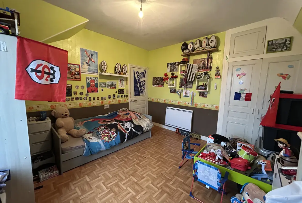 Maison à vendre à Saint Priest de Gimel en Corrèze avec piscine et garage 