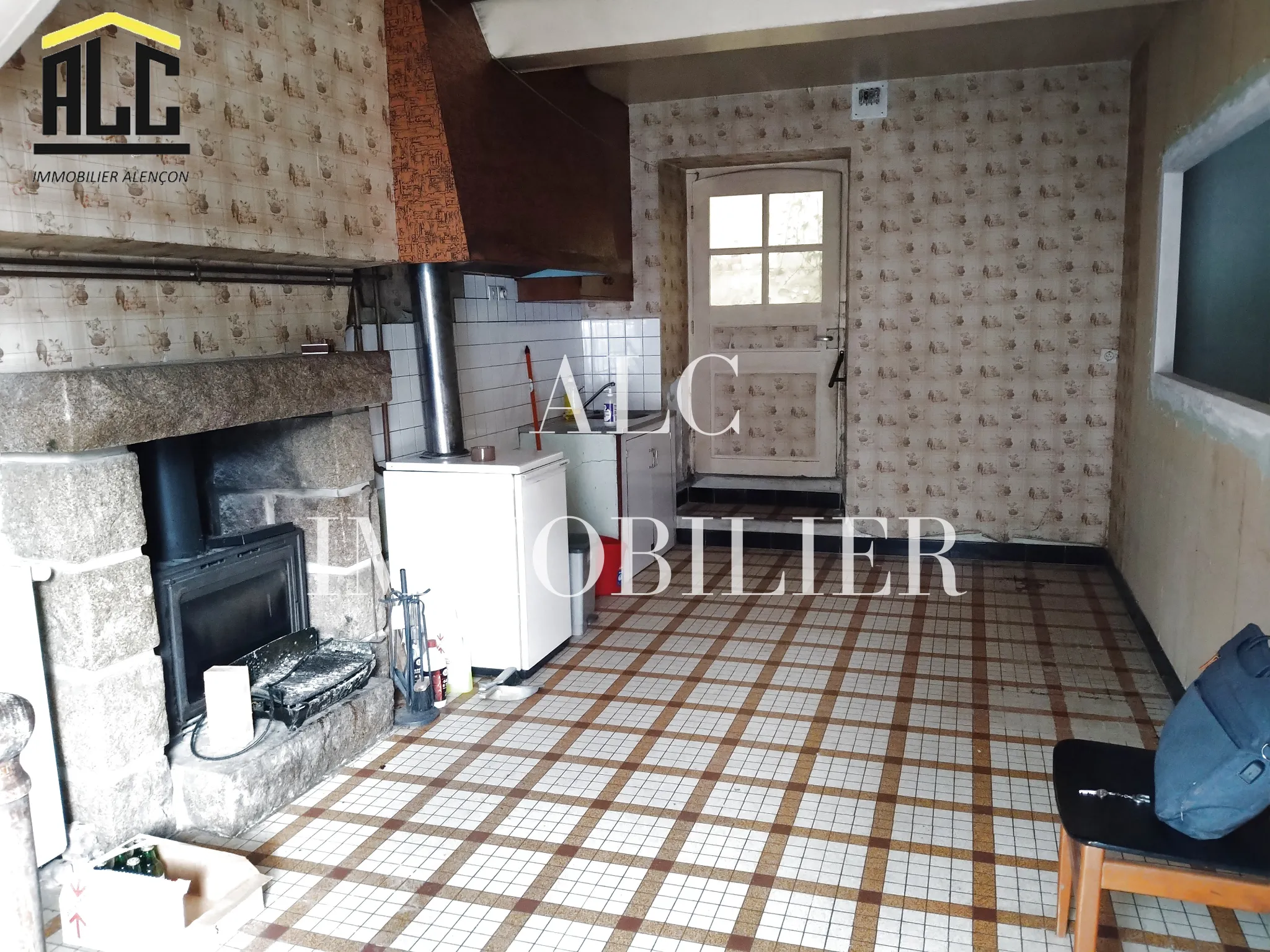 Maison de Bourg à vendre - 70,05 m² - 2 chambres, garage inclus 