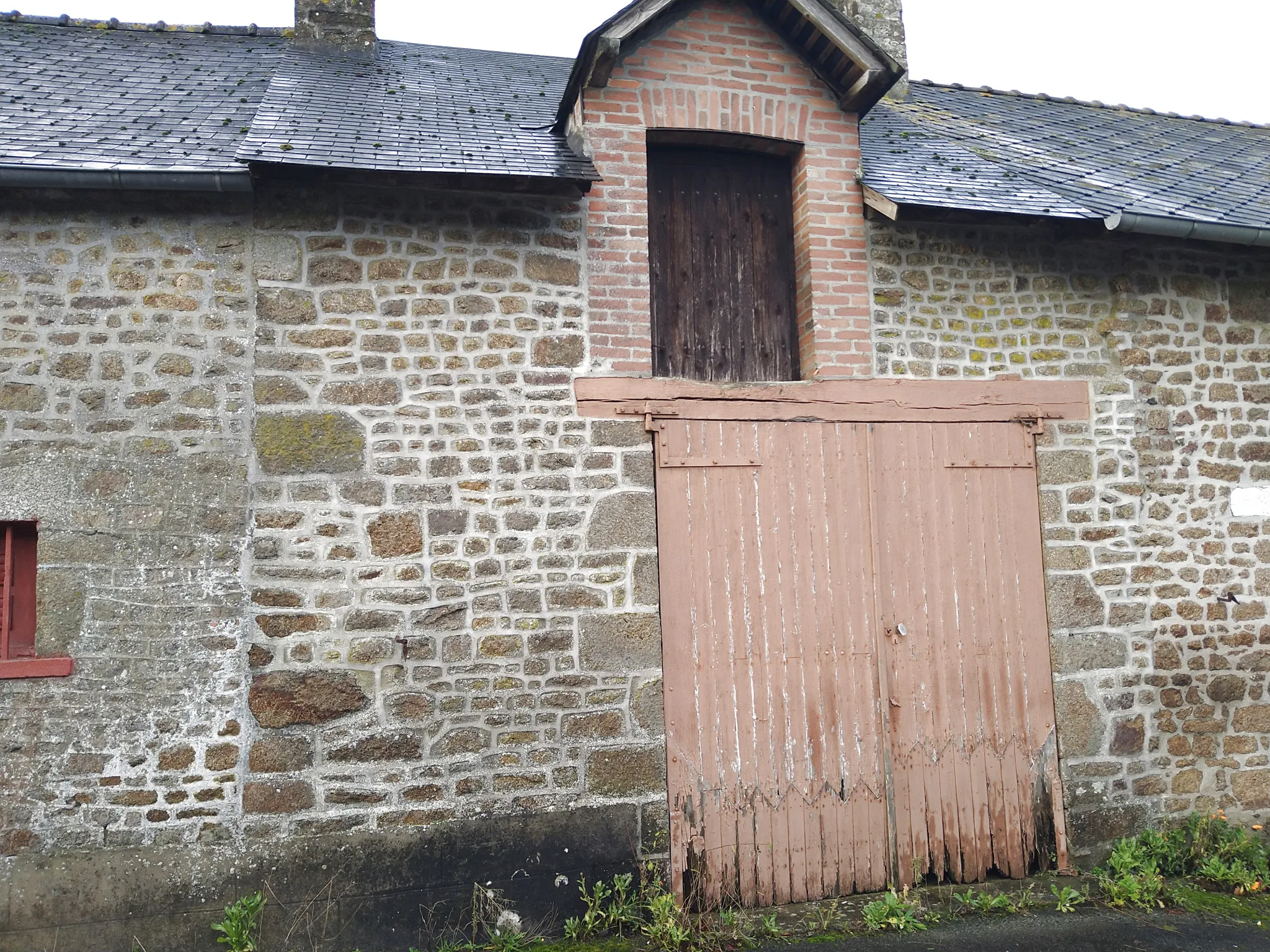 Maison de Bourg à vendre - 70,05 m² - 2 chambres, garage inclus 