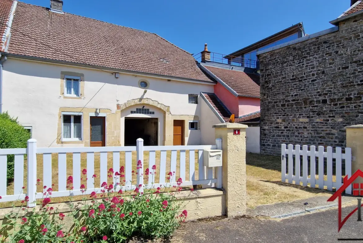 Maison Meublée 106 m² avec Terrain de 740 m² à Preigney 