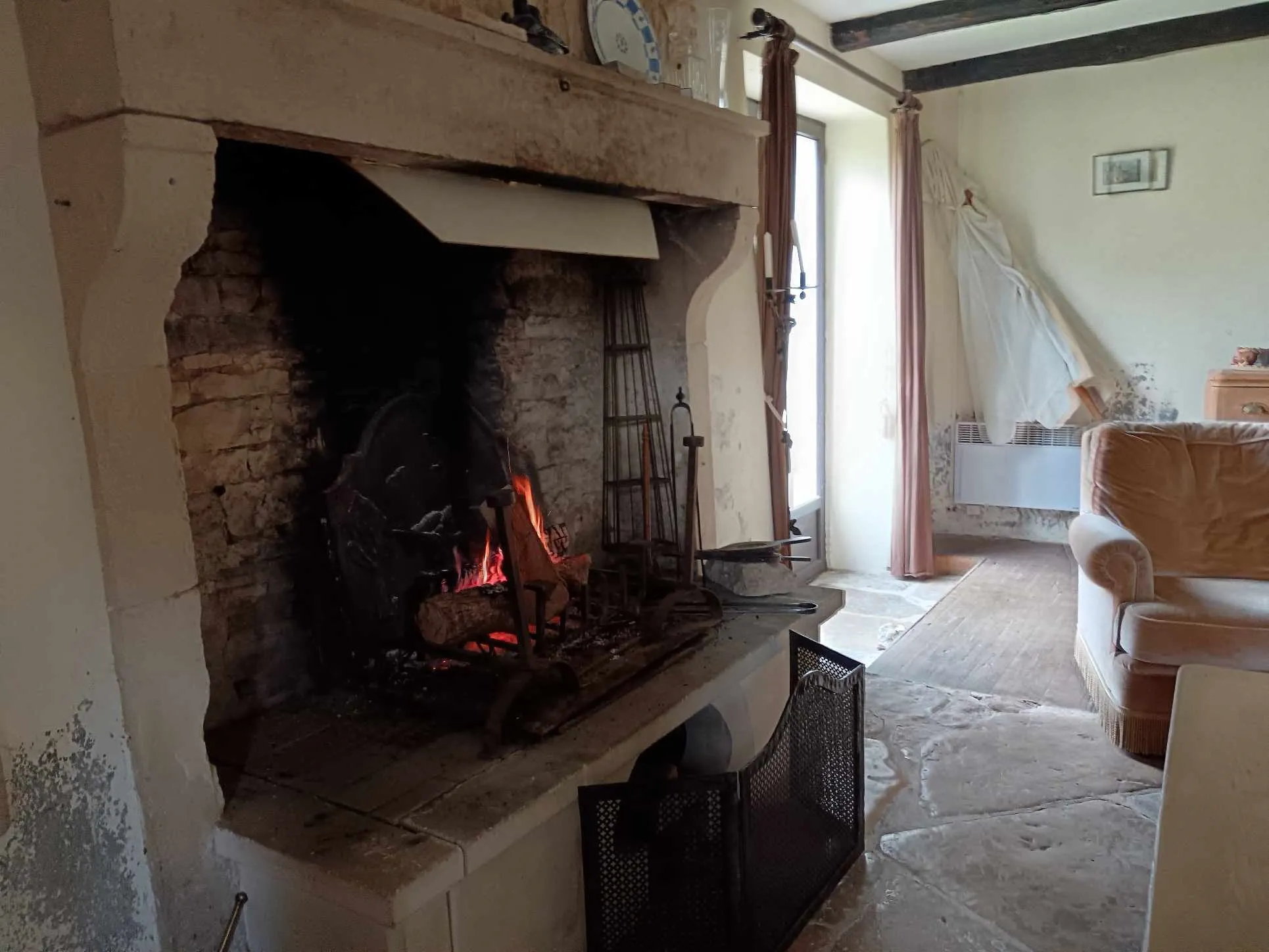 Maison de type longère à Messe avec 5 chambres à vendre 