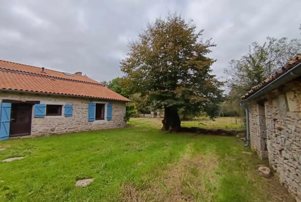 Maison de type longère à Messe avec 5 chambres à vendre 