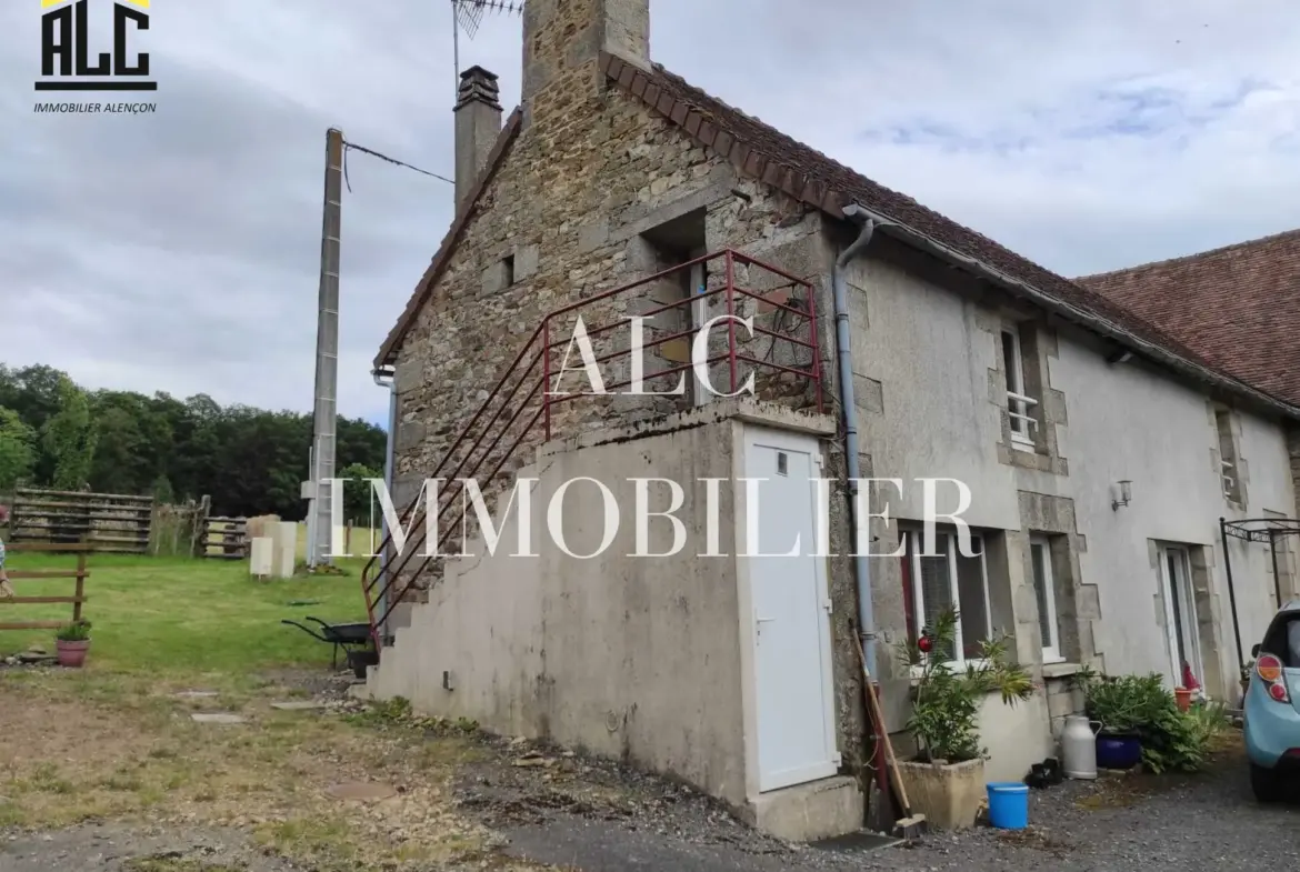 Maison spacieuse avec grange à vendre à Heloup 