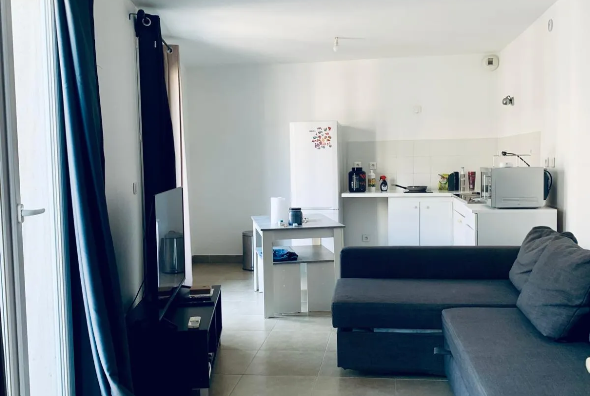 Studio lumineux de 25 m² à vendre à Six Fours avec parking 