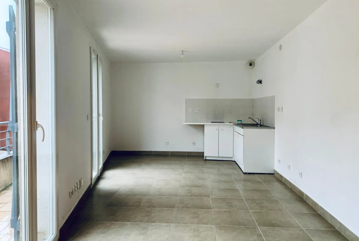 Studio lumineux de 25 m² à vendre à Six Fours avec parking 