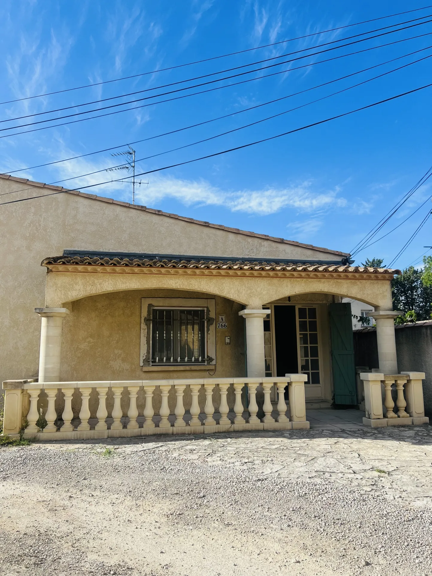 Villa de Type 2 à Lunel Viel avec Cour et Terrasse 