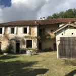 Maison en pierre à rénover avec jardin à St Just