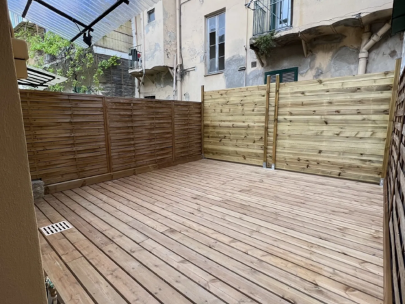 Appartement 2 pièces avec grande terrasse à Menton à vendre