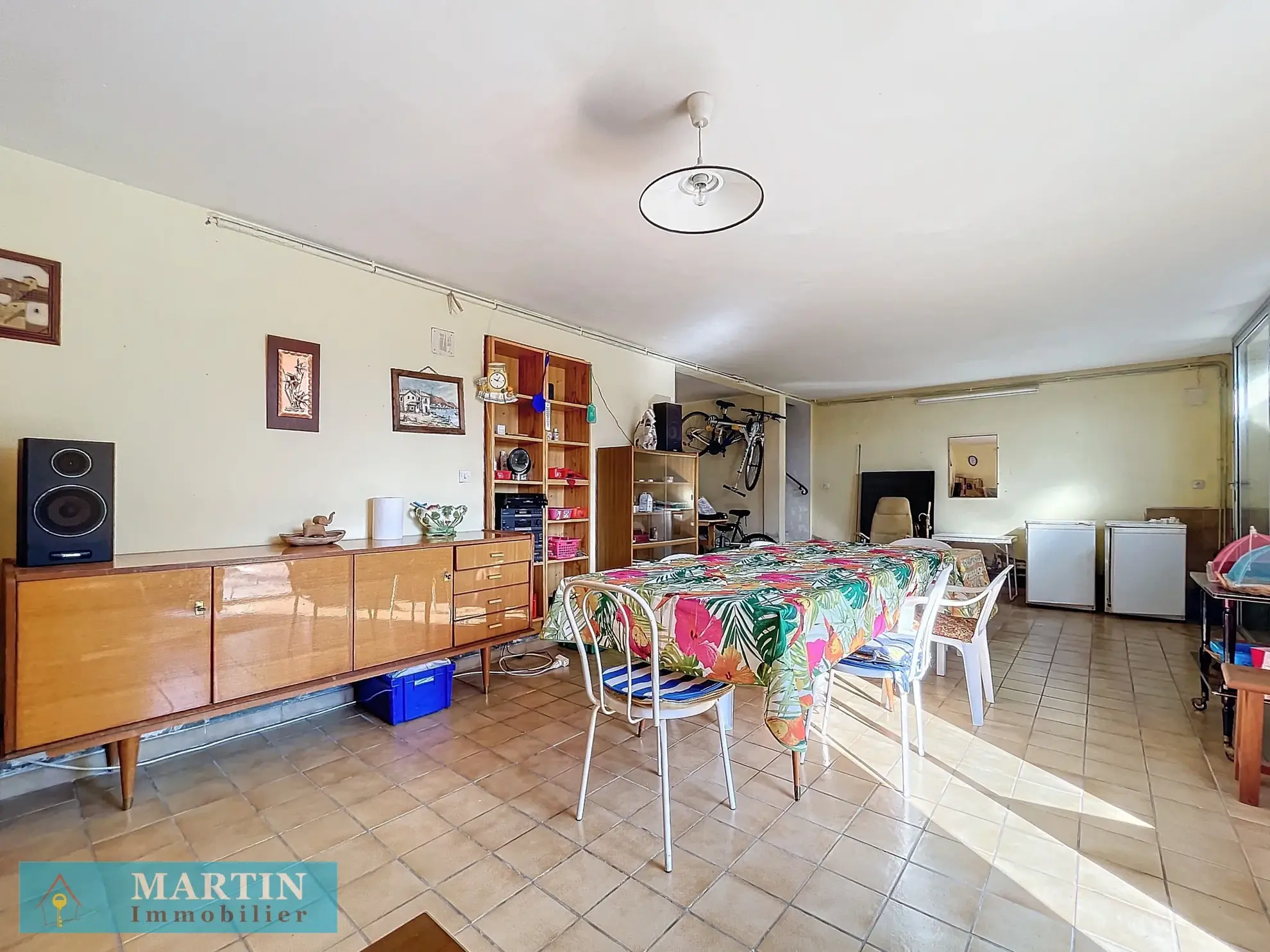 A vendre : Villa lumineuse 3 faces à Céret avec jardin 