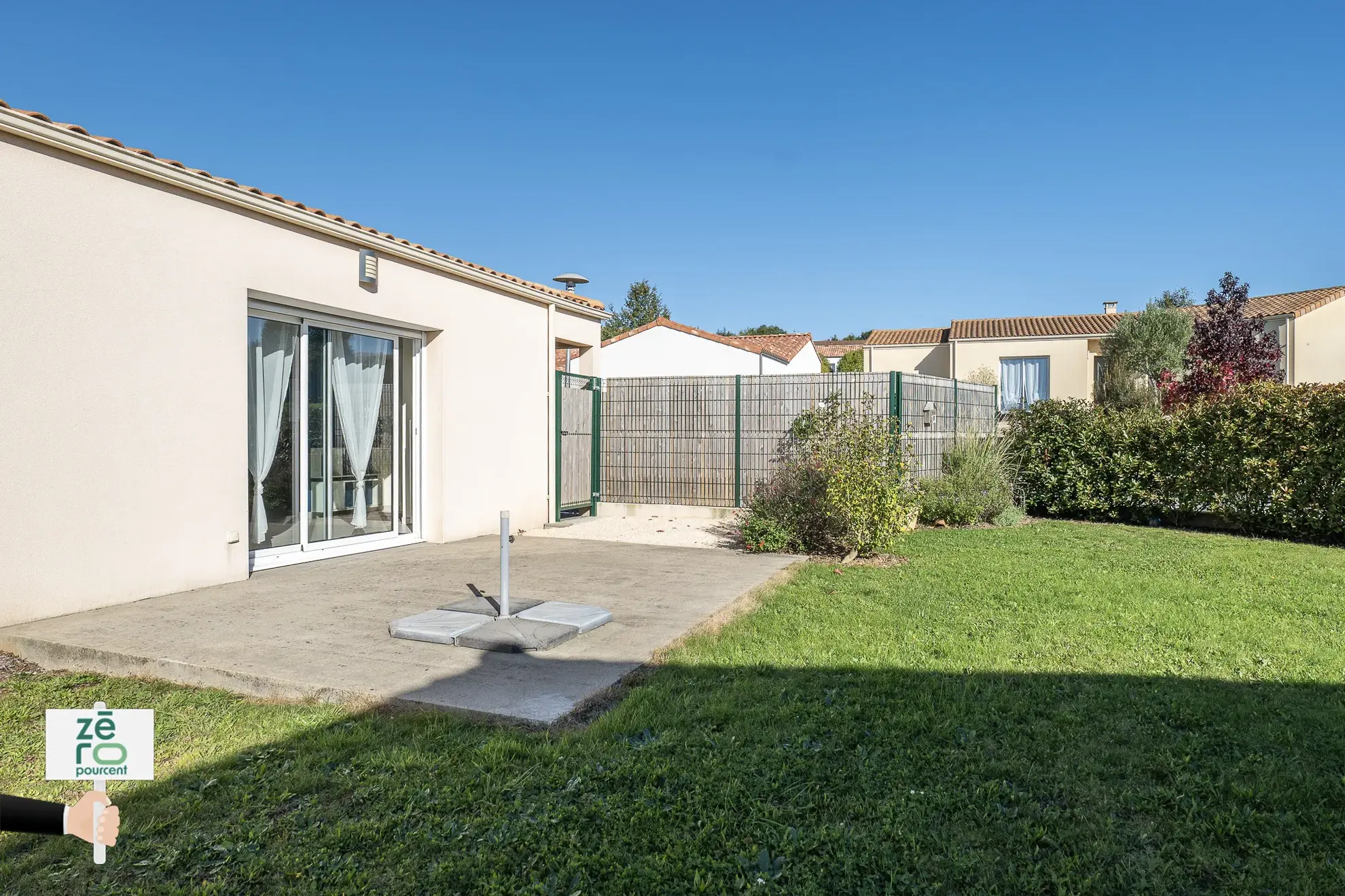 Pavillon familial à Pouzauges avec 5 chambres et jardin 