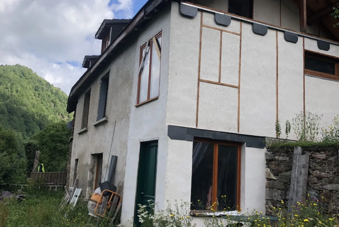 Maison de montagne avec vues panoramiques à Massat 