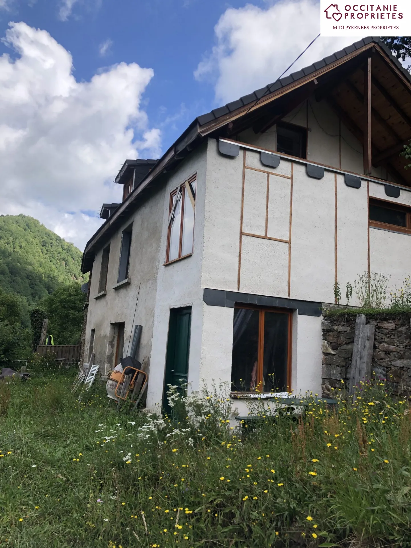 Maison de montagne avec vues panoramiques à Massat 